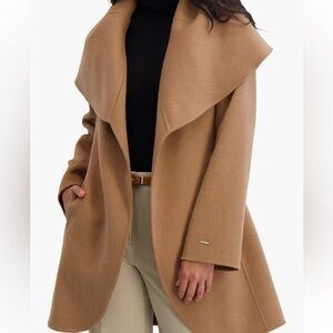 NWOT Tahari wool coat
